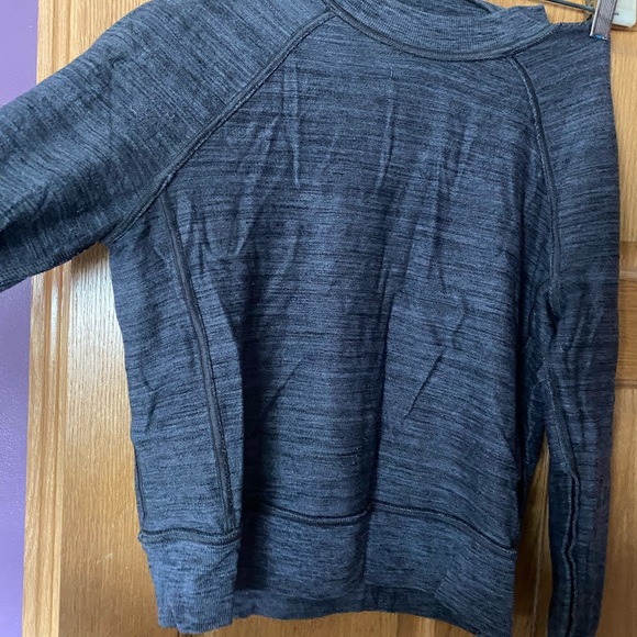 Lululemon crew neck - Picture 2 of 3